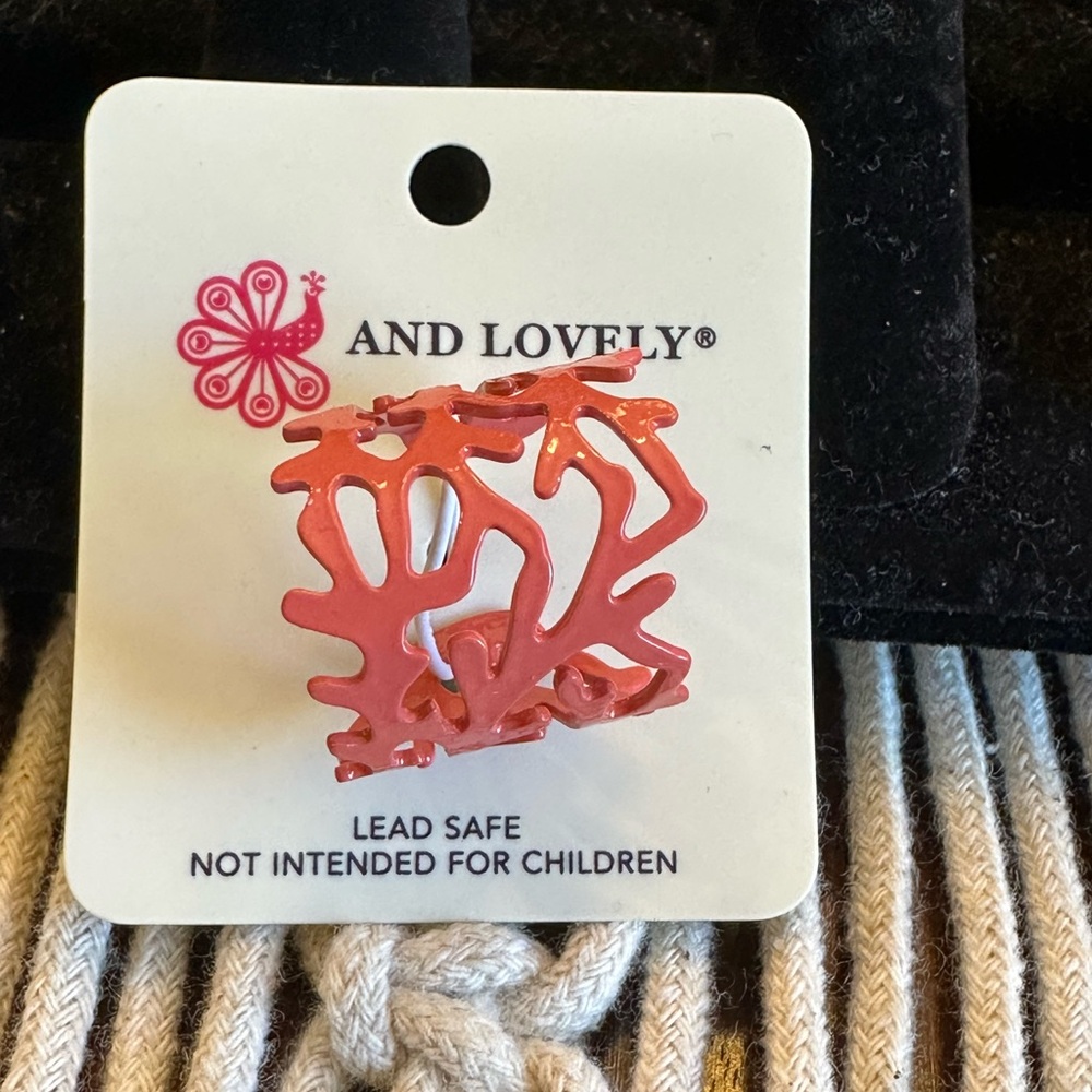 And Lovely Coral Adjustable‎ Statement Ring NWT